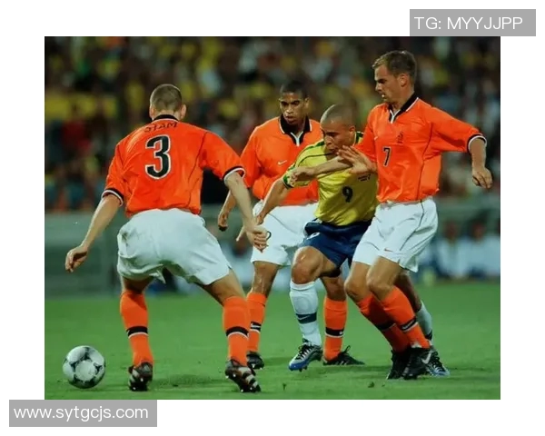 98年世界杯经典对决荷兰与巴西的传奇之战回顾