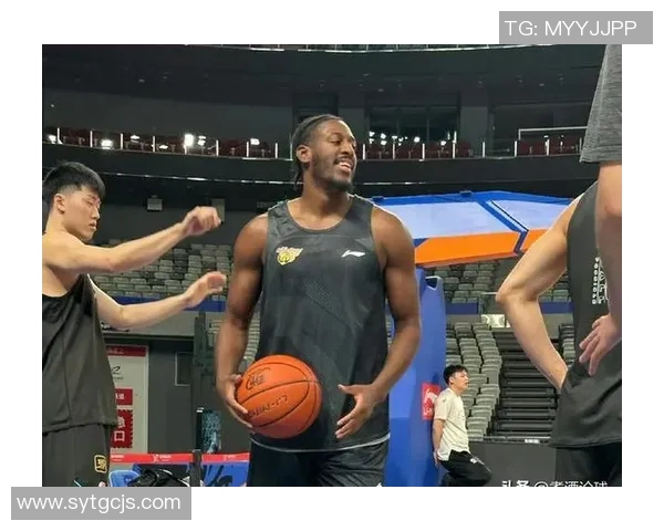 CBA焦点战广东队对决新疆队精彩回顾与赛后分析11月4日